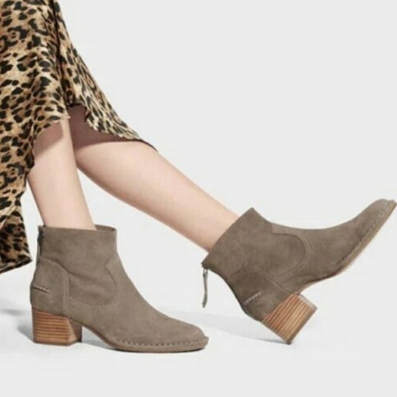 Ugg Bandera Suede Ankle Boots - Picture 1 of 8